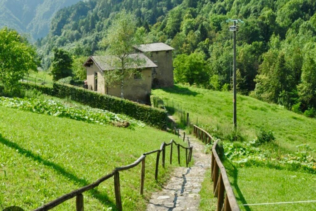 Appartamento Panoramico Casa Gerro Averara Exteriör bild